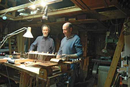 luthiers Thomas Norwood et Jean-Marc De Beys